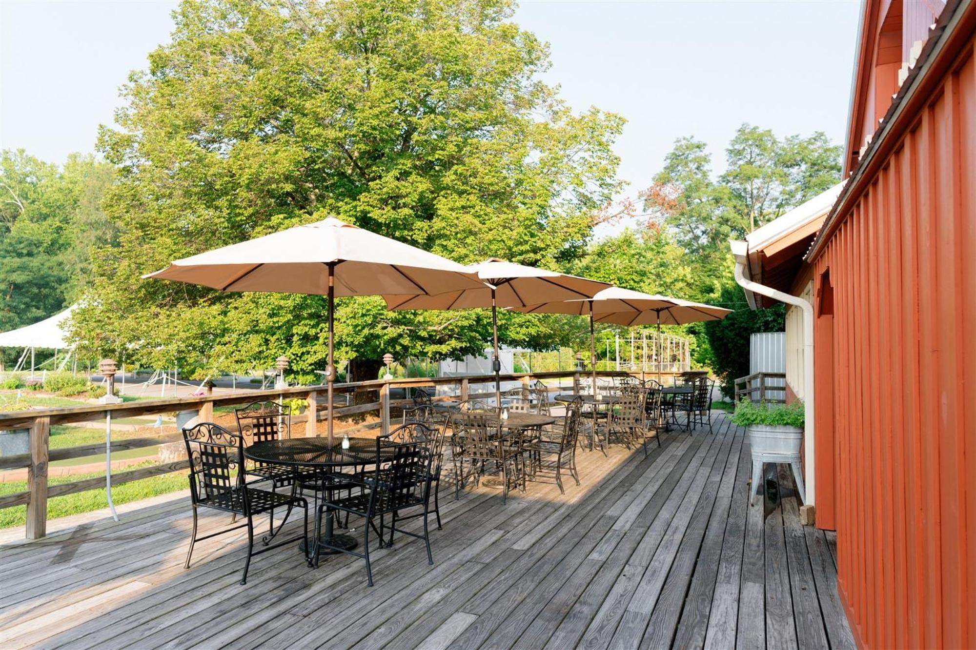 Brown County Inn Nashville Ngoại thất bức ảnh