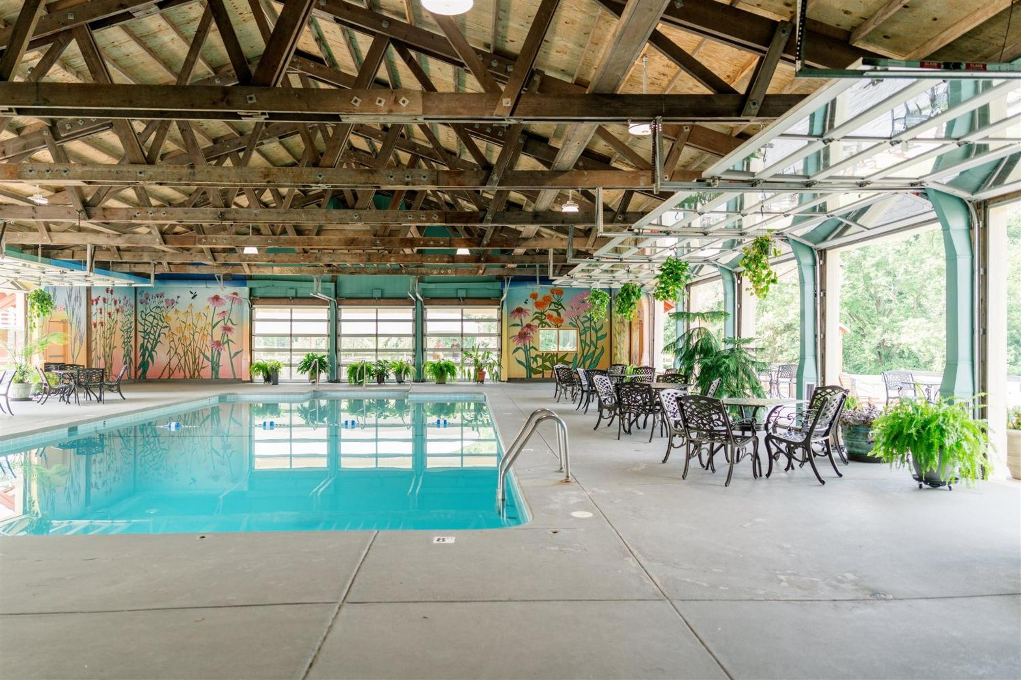 Brown County Inn Nashville Ngoại thất bức ảnh