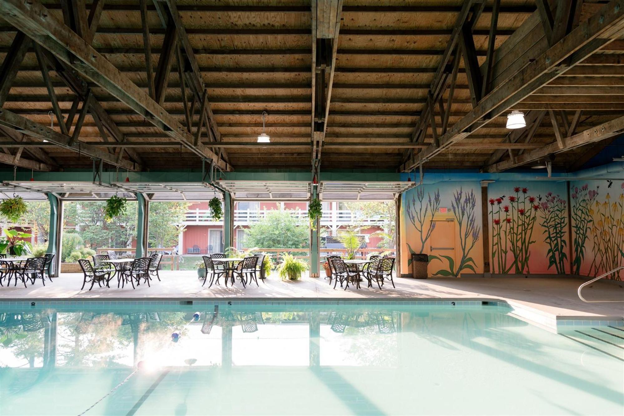 Brown County Inn Nashville Ngoại thất bức ảnh