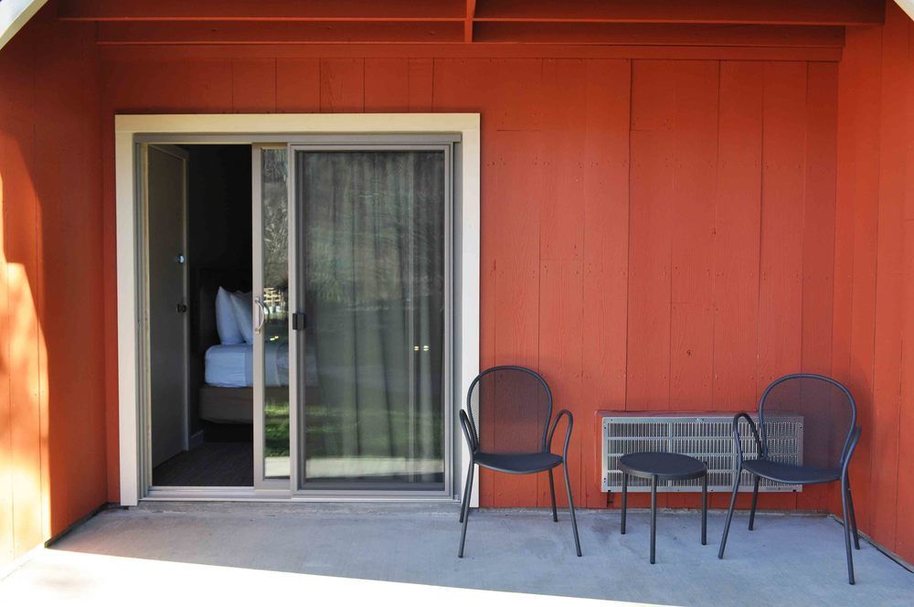 Brown County Inn Nashville Ngoại thất bức ảnh