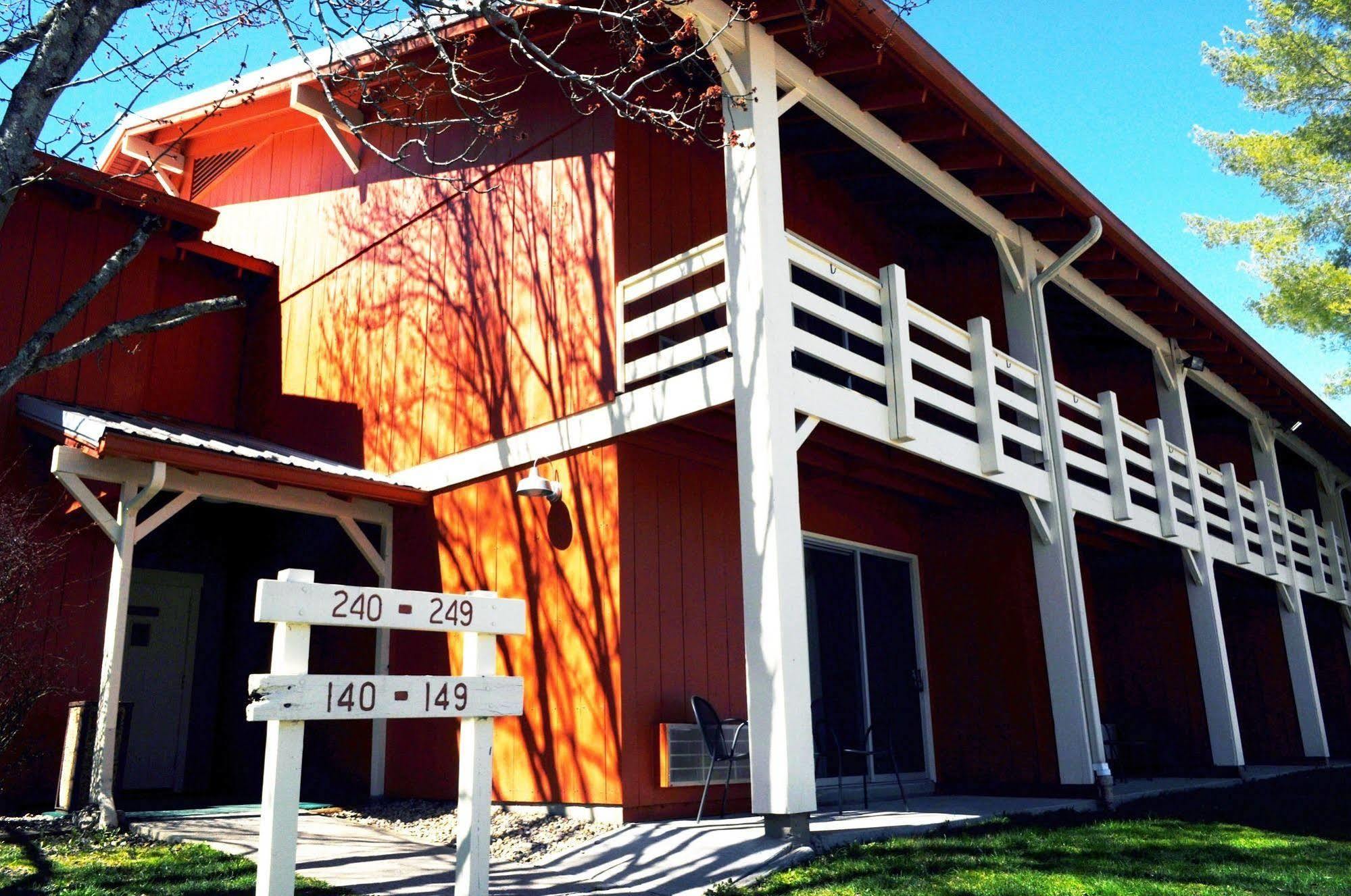 Brown County Inn Nashville Ngoại thất bức ảnh
