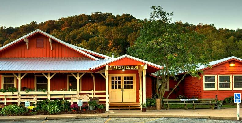 Brown County Inn Nashville Ngoại thất bức ảnh